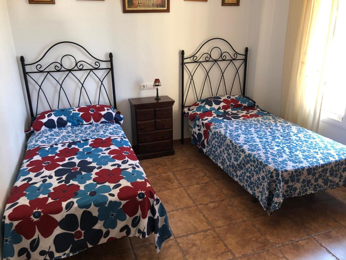Moderno Y Amplio Chalet, Con Piscina Privada 치클라나 데 라 프론테라 외부 사진