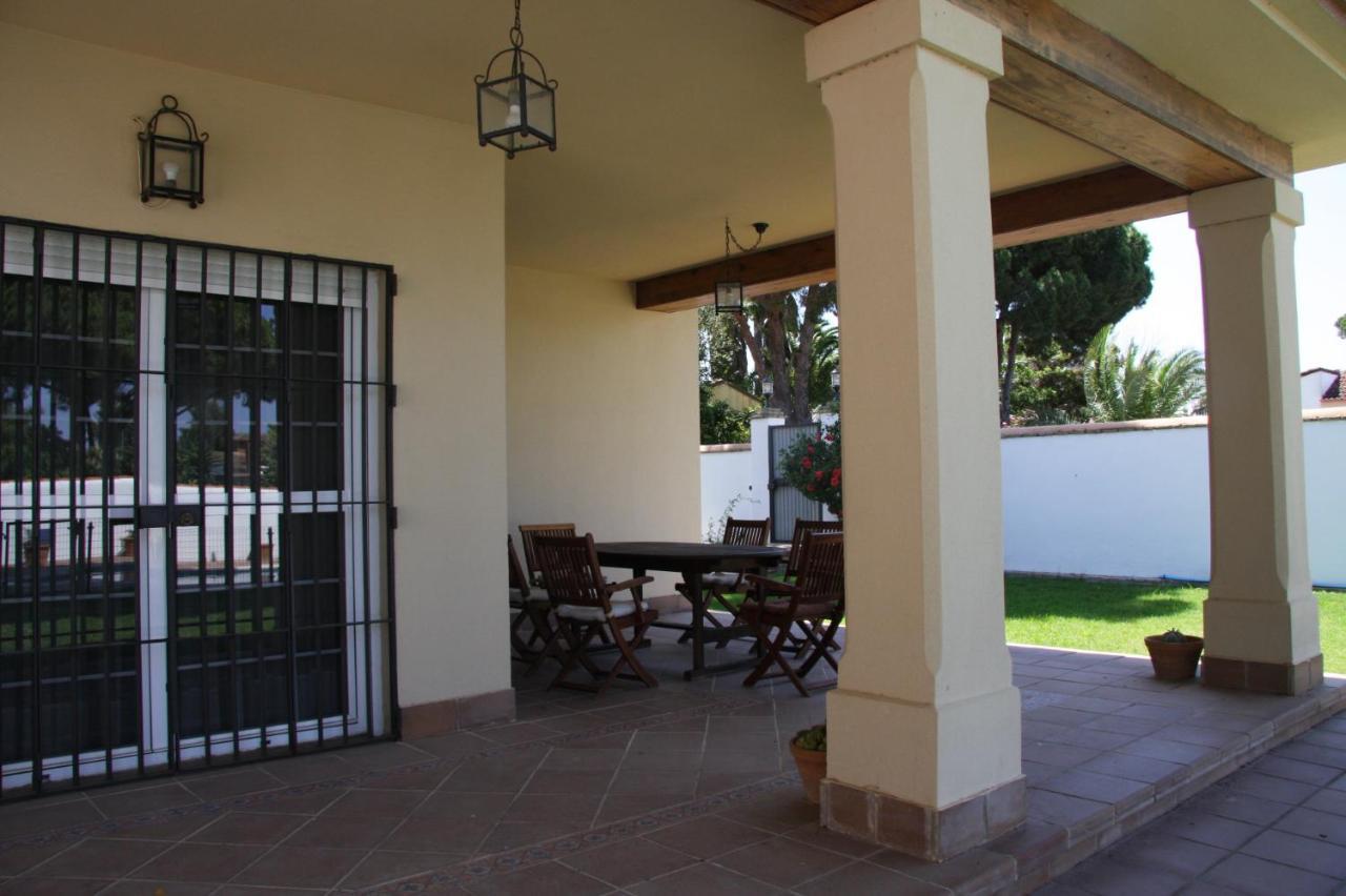 Moderno Y Amplio Chalet, Con Piscina Privada 치클라나 데 라 프론테라 외부 사진