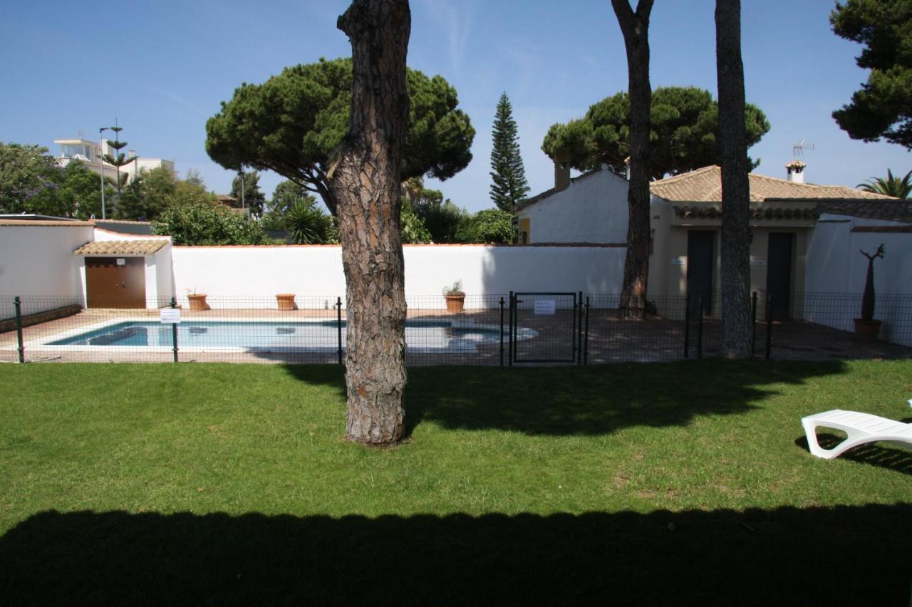 Moderno Y Amplio Chalet, Con Piscina Privada 치클라나 데 라 프론테라 외부 사진